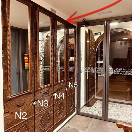 Casa Pixurri En Compuesta De 5 Turisticos En Casona Pirenaica * Lanuza