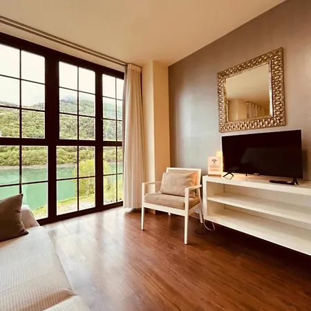 Casa Pixurri En Compuesta De 5 Turisticos En Casona Pirenaica, A 10 Minutos De Estaciones De Esqui De Formigal-panticosa アパート *
