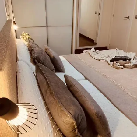 Appartement Casa Pixurri En Compuesta De 5 Turisticos En Casona Pirenaica, A 10 Minutos De Estaciones De Esqui De Formigal-panticosa *