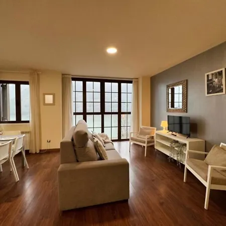 Apartamento Casa Pixurri En Compuesta De 5 Turisticos En Casona Pirenaica