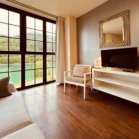 Casa Pixurri En Compuesta De 5 Turisticos En Casona Pirenaica, A 10 Minutos De Estaciones De Esqui De Formigal-panticosa アパート *