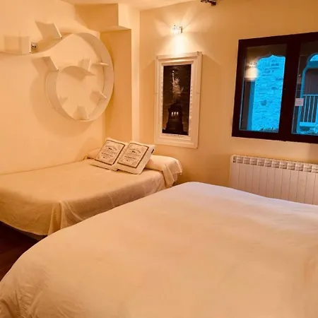 Apartamento Casa Pixurri En Compuesta De 5 Turisticos En Casona Pirenaica