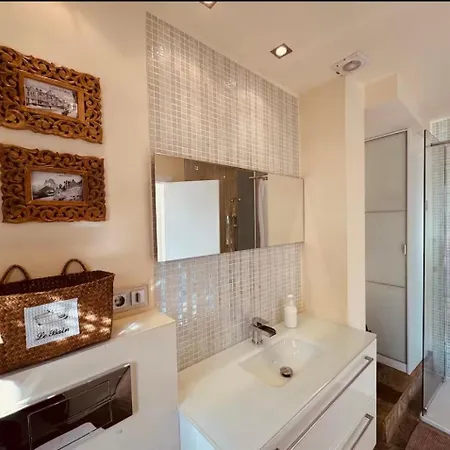 Apartamento Casa Pixurri En Compuesta De 5 Turisticos En Casona Pirenaica