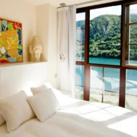 Casa Pixurri En Compuesta De 5 Turisticos En Casona Pirenaica, A 10 Minutos De Estaciones De Esqui De Formigal-panticosa アパート ラナザ